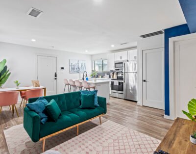 NEW BUILD 1 Bed W/Parking & Laundry I DT + Oaklawn
